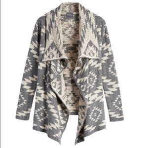 Grey and white market and spruce cardigan